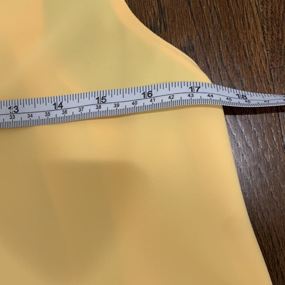 Amanda Uprichard cropped summer top - Picture 9 of 10